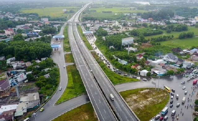 Kon Tum đề xuất đầu tư tuyến cao tốc Bắc - Nam ph&iacute;a T&acirc;y đoạn qua tỉnh