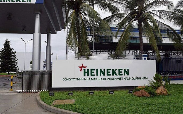 Một nh&agrave; m&aacute;y bia của Heineken tại Việt Nam.