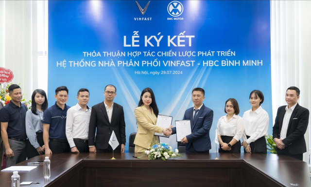 HBC B&igrave;nh Minh k&yacute; thỏa thuận hợp t&aacute;c ph&aacute;t triển hệ thống nh&agrave; ph&acirc;n phối của&nbsp;VinFast. &nbsp;