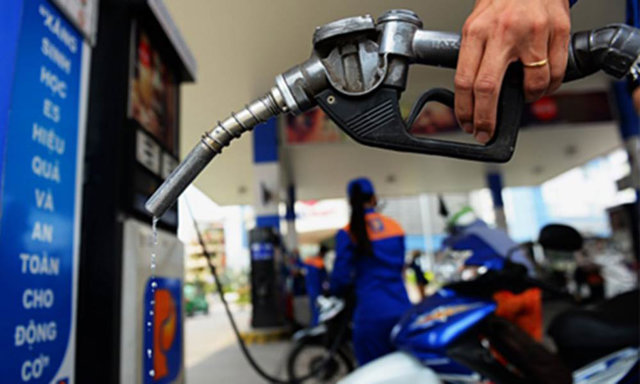 '&Ocirc;ng lớn&rsquo; Thi&ecirc;n Minh Đức, C&ocirc;ng ty Cổ phần Appollo Oil, C&ocirc;ng ty TNHH Trung Linh Ph&aacute;t&hellip; vi phạm kinh doanh xăng dầu.