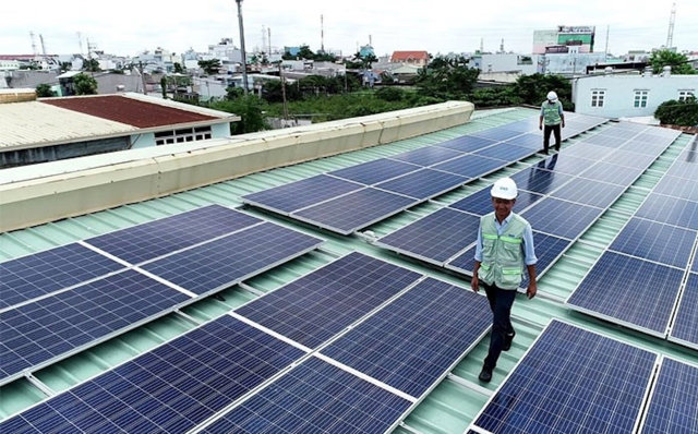 EVN y&ecirc;u cầu EPTC, Ban thị trường điện cung cấp hồ sơ về 32 nh&agrave; m&aacute;y điện gi&oacute;, điện mặt trời.