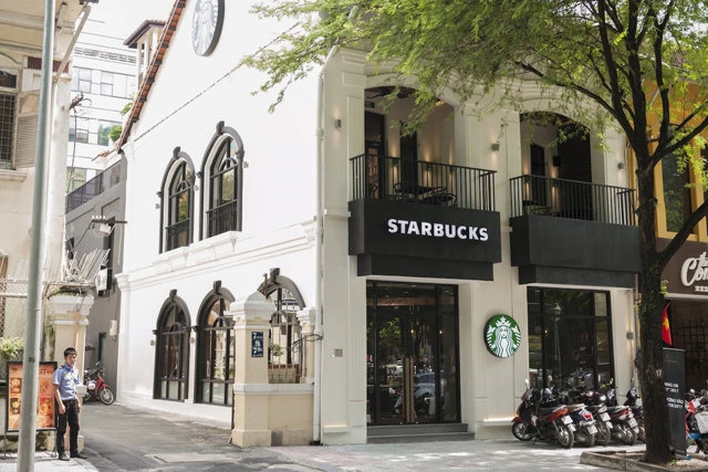 Thuê mặt bằng 500-700 triệu/tháng, Starbucks Hàn Thuyên làm sao có lãi - Ảnh 1