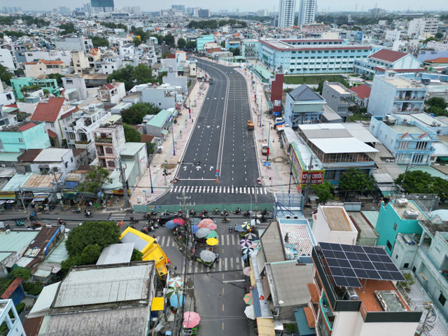 Tuyến đường c&oacute; t&ecirc;n &lsquo;độc nhất v&ocirc; nhị&rsquo; tại TP. HCM bất ngờ vượt tiến độ, th&ocirc;ng xe sớm 2 th&aacute;ng - Nguồn: B&aacute;o C&ocirc;ng L&yacute; &nbsp;