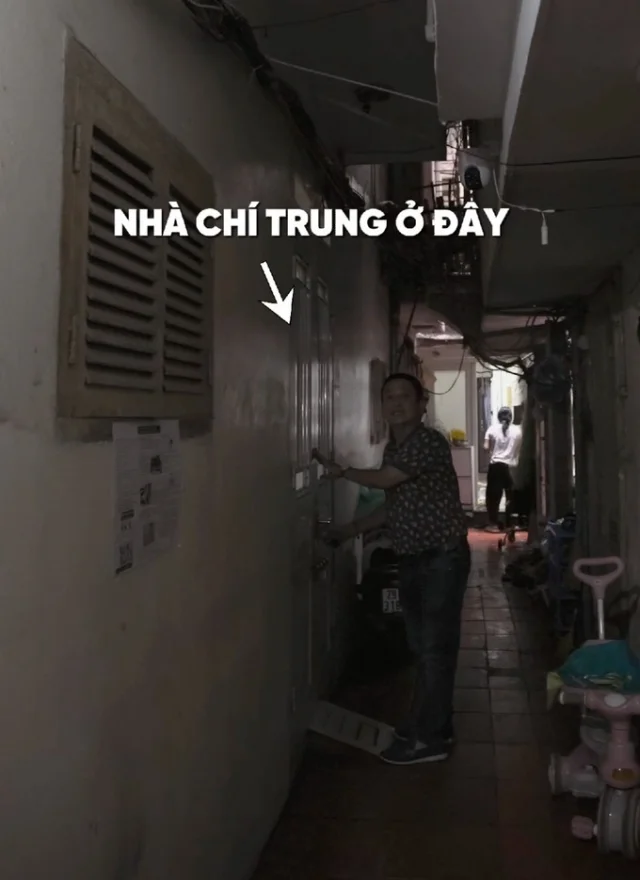 Căn nh&agrave; trong khu tập thể c&oacute; lối đi v&agrave;o hẹp &nbsp;