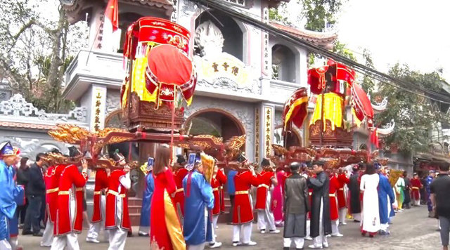 Lễ hội Đ&igrave;nh Hoa X&aacute; - Minh Ngự L&acirc;u ở x&atilde; Tả Thanh Oai, huyện Thanh Tr&igrave;. Ảnh: Cổng TTĐT huyện Thanh Tr&igrave; &nbsp;