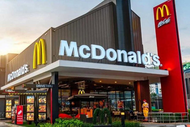 McDonald&rsquo;s vừa th&ocirc;ng b&aacute;o trả mặt bằng đắc địa ở TPHCM.