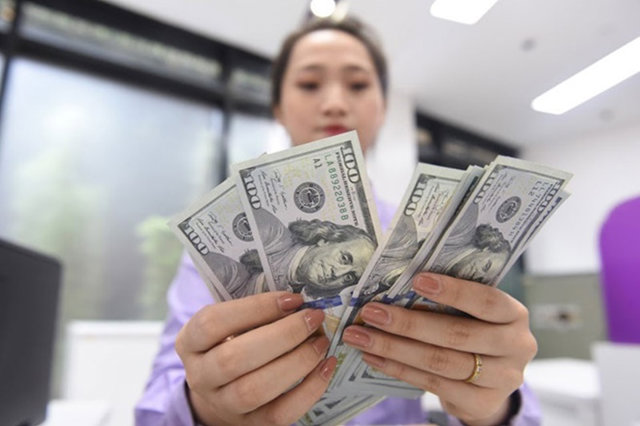 Nới lỏng tiền tệ: Mong muốn đi kèm áp lực - Ảnh 2