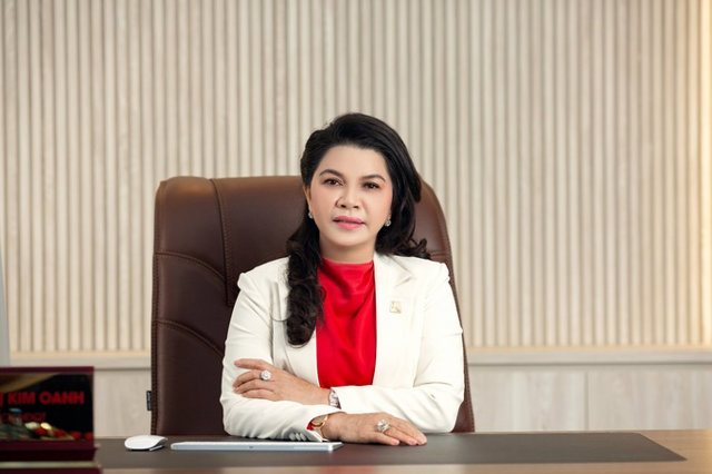 B&agrave; Đặng Thị Kim Oanh: "Theo quan điểm của t&ocirc;i, nếu những kh&oacute; khăn v&agrave; vướng mắc hiện nay sớm được th&aacute;o gỡ, sẽ c&oacute; nhiều doanh nghiệp tham gia đầu tư v&agrave;o c&aacute;c dự &aacute;n nh&agrave; ở x&atilde; hội, mang lại nhiều lợi &iacute;ch hơn cho cộng đồng" &nbsp;