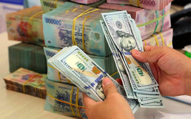 Giá USD ngân hàng tăng cao, tiến sát mốc 25.200 đồng - Ảnh 1