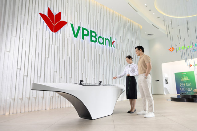 FE Credit báo lãi, lợi nhuận 3 quý của VPBank đạt gần 13.9 nghìn tỷ đồng - Ảnh 1