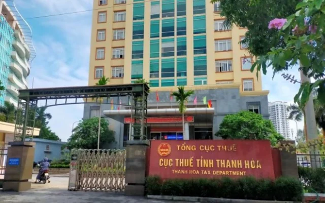 Vi phạm về thuế, C&ocirc;ng ty Kiến tr&uacute;c SPT bị Cục Thuế tỉnh Thanh H&oacute;a phạt v&agrave; truy thu nửa tỷ đồng.