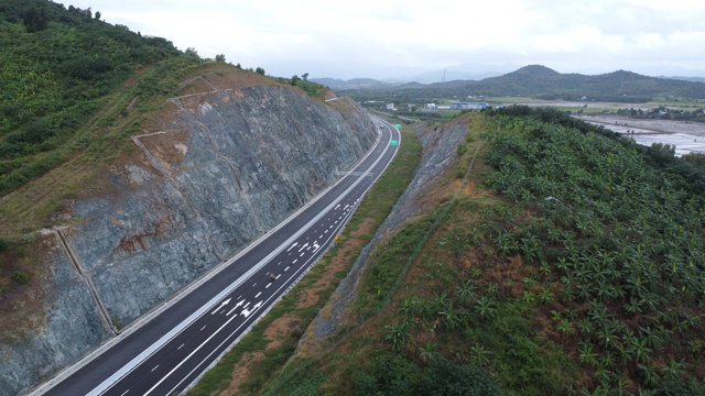 'Trải nghiệm' 70km cao tốc Vân Phong – Nha Trang sẵn sàng đón dân đi dịp Tết - Ảnh 5