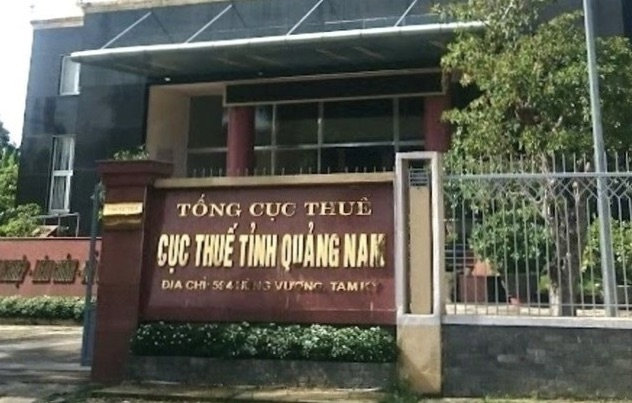 Cục Thuế tỉnh Quảng Nam cưỡng chế gần 2,4 tỷ đồng tiền thuế của C&ocirc;ng ty Cổ phần b&oacute;ng đ&aacute; Futsal Quảng Nam.