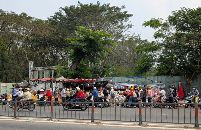 Ngày vía Thần tài: Giá vàng nhẫn có nơi 'chém' tới 9,2 triệu đồng - Ảnh 10