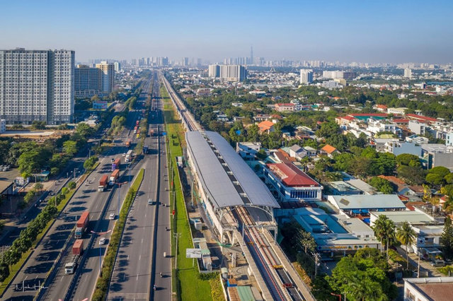 Tp.HCM đang đứng trước cơ hội lớn với hơn 60.000 ha đất c&oacute; khả năng ph&aacute;t triển đ&ocirc; thị theo m&ocirc; h&igrave;nh giao th&ocirc;ng c&ocirc;ng cộng (TOD). &nbsp;