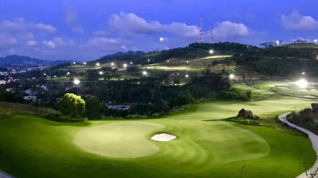 Sân golf Hạ Long Bay bỏ 2.000 tỷ làm sân golf 222ha tại TP.Uông Bí - Ảnh 1