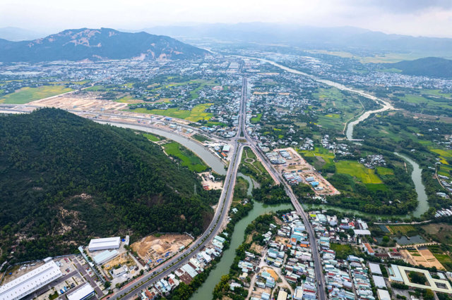 Trong năm 2025, B&igrave;nh Định dự thu về 4.000 tỷ đồng từ đấu gi&aacute; đất.