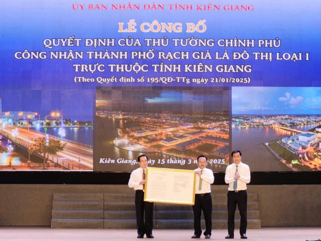 Kiên Giang: TP Rạch Giá và TP Phú Quốc được công nhận là đô thị loại I - Ảnh 1