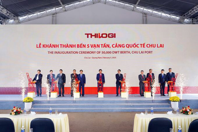 Lễ khánh thành Bến 5 vạn tấn, cảng quốc tế Chu Lai và xuất khẩu các lô hàng đầu năm Ất Tỵ 2025 - Ảnh 1