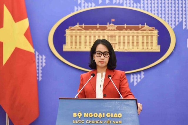B&agrave; Phạm Thu Hằng - người ph&aacute;t ng&ocirc;n Bộ Ngoại giao trong họp b&aacute;o ng&agrave;y 4/4 h&ocirc;m nay.
