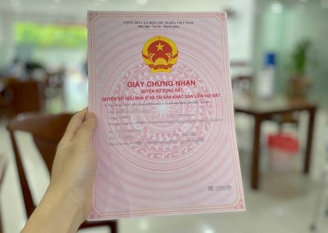 Chính quyền xã được cấp sổ đỏ: Liệu có khả thi - Ảnh 1