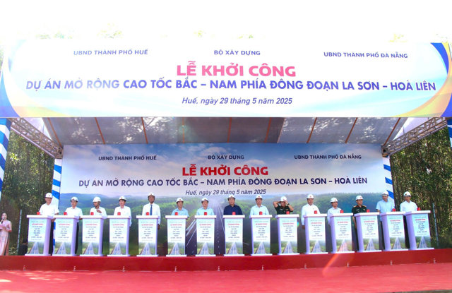 Lễ khởi c&ocirc;ng Dự &aacute;n mở rộng cao tốc Bắc - Nam ph&iacute;a Đ&ocirc;ng đoạn La Sơn - H&ograve;a Li&ecirc;n.