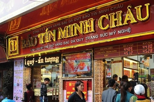 Vi phạm quy định về chế độ h&oacute;a đơn, chứng từ kế to&aacute;n, thuế... trong hoạt động kinh doanh v&agrave;ng tại Bảo T&iacute;n Minh Ch&acirc;u, Ng&acirc;n h&agrave;ng Nh&agrave; nước Bộ C&ocirc;ng an v&agrave;o cuộc điều tra, xử l&yacute;. &nbsp;