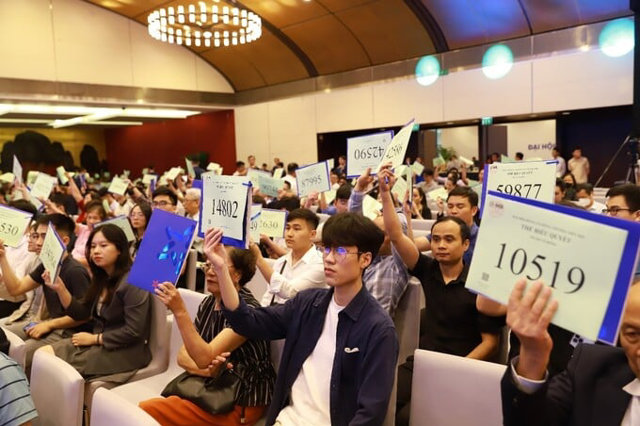 Đại hội năm nay của MB c&oacute; 1.570 cổ đ&ocirc;ng tham dự để nhận 500.000 đồng/người.