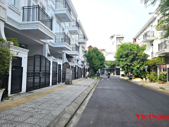 Hiện trạng loạt dự án BĐS chờ Đà Nẵng định lại giá đất để 'hồi sinh' - Ảnh 2