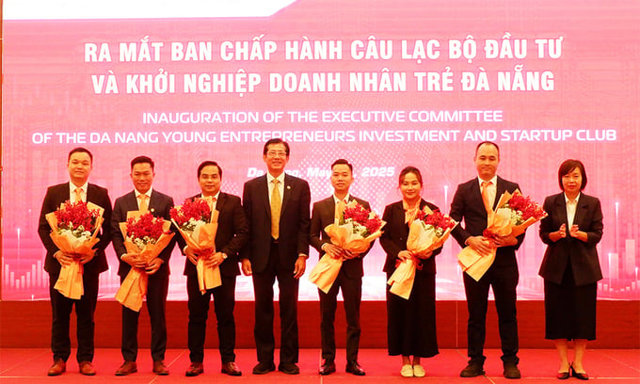 Ra mắt Ban Chấp h&agrave;nh C&acirc;u lạc bộ Đầu tư v&agrave; Khởi nghiệp Doanh nh&acirc;n trẻ (YBA) Đ&agrave; Nẵng tại DAVAS 2025 (ảnh Cổng th&ocirc;ng tin Đ&agrave; Nẵng)