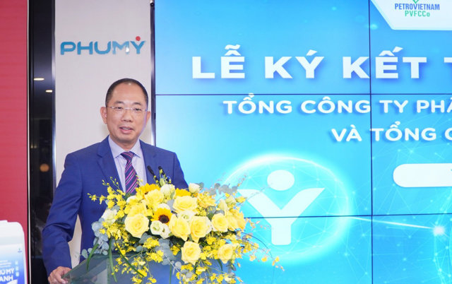 PVFCCo - Phú Mỹ và PVOIL ký kết thỏa thuận hợp tác trong lĩnh vực dịch vụ, thương mại và hóa chất - Ảnh 2