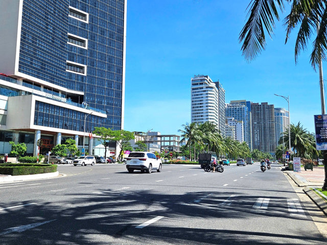 C&aacute;c chuy&ecirc;n gia khuyến nghị, nh&agrave; đầu tư cần tập trung v&agrave;o c&aacute;c dự &aacute;n phục vụ đ&uacute;ng nh&oacute;m kh&aacute;ch h&agrave;ng tinh hoa, v&igrave; đ&acirc;y l&agrave; ph&acirc;n kh&uacute;c c&oacute; nhu cầu thật, t&agrave;i ch&iacute;nh vững mạnh.&nbsp;