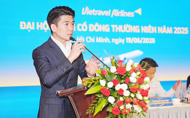 &Ocirc;ng Đỗ Quang Vinh - Ph&oacute; Chủ tịch Hội đồng Quản trị ki&ecirc;m Ph&oacute; Tổng Gi&aacute;m đốc Ng&acirc;n h&agrave;ng SHB; Ph&oacute; Chủ tịch HĐQT Vietravel Airlines.