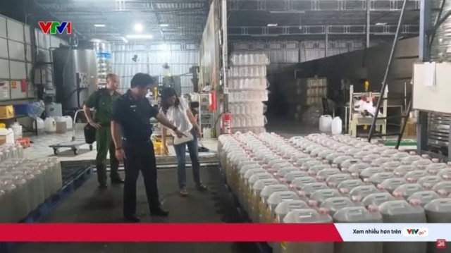 Chế dầu ăn cho người từ thức ăn chăn nuôi: 3 năm thu về 8.200 tỷ đồng - Ảnh 1