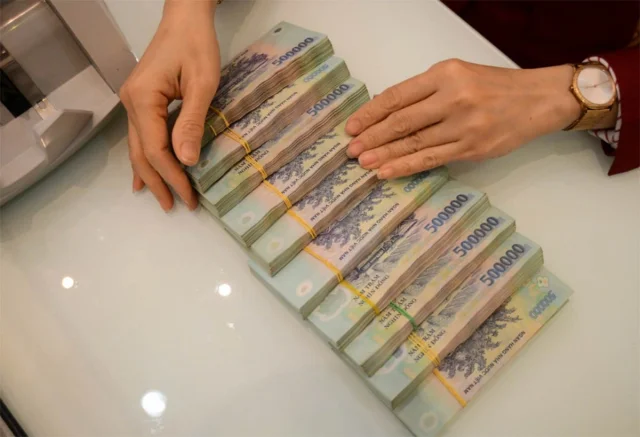 Tín dụng tăng tốc, thúc đẩy lợi nhuận ngân hàng tiếp tục đi lên - Ảnh 2