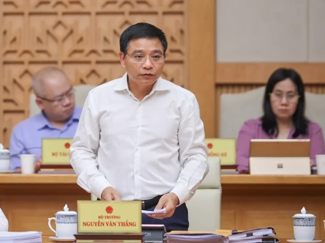 Bộ trưởng Bộ T&agrave;i ch&iacute;nh Nguyễn Văn Thắng.