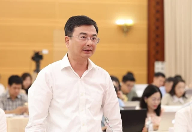 Ph&oacute; Thống đốc Phạm Thanh H&agrave; trả lời b&aacute;o ch&iacute; tại buổi họp b&aacute;o Ch&iacute;nh phủ thường kỳ chiều 3/7. Ảnh: SBV