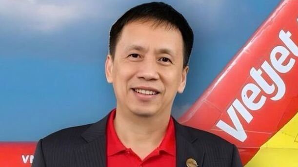 &Ocirc;ng Nguyễn Thanh Sơn đảm nhận vị tr&iacute; Gi&aacute;m đốc Điều h&agrave;nh C&ocirc;ng ty Cổ phần H&agrave;ng kh&ocirc;ng Vietjet.