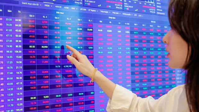 VN-Index sẽ tiếp tục xu hướng tăng, nhưng&nbsp;&aacute;p lực b&aacute;n v&agrave; c&aacute;c nhịp điều chỉnh kỹ thuật vẫn c&oacute; thể xuất hiện.