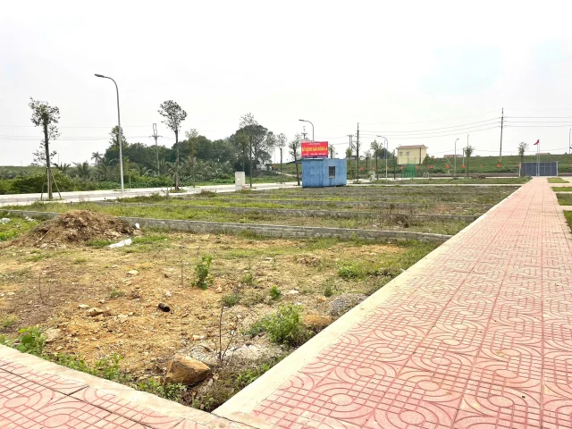 Bảng giá đất: Nguy cơ hợp thức hóa ‘giá ảo’ do sốt đất - Ảnh 1