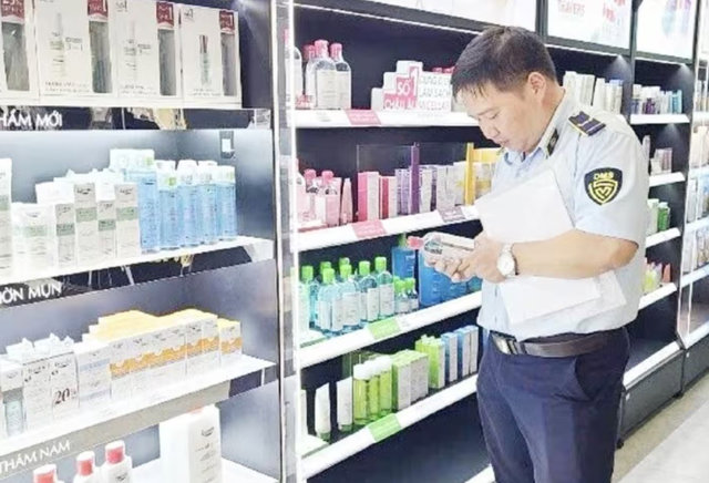 Nhiều vụ vi phạm thị trường hàng thiết yếu tại thành phố Huế - Ảnh 1