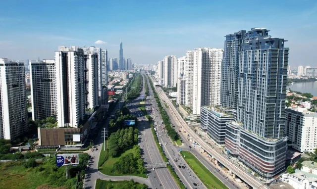 Thị trường địa ốc TP. HCM: ‘Tái định vị giá’ từ đơn cực sang đa cực - Ảnh 2