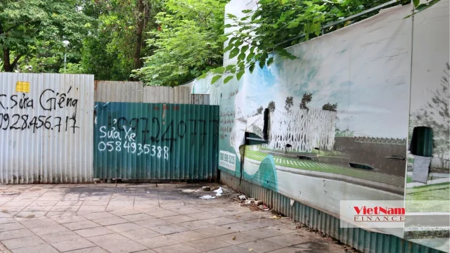 Cận cảnh 'đất vàng' Hà Nội bỏ hoang suốt hai thập kỷ, bị sử dụng sai mục đích - Ảnh 3