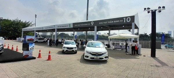Chuyển đổi xe xăng sang xe điện ở đô thị: Lợi ích lớn, khó khăn thách thức còn nhiều - Ảnh 1