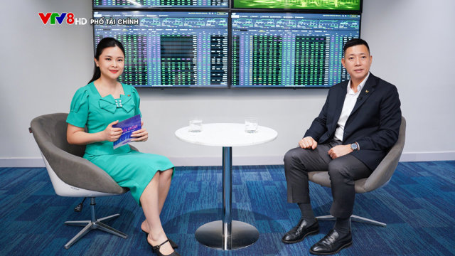 &Ocirc;ng Nguyễn Đức Ho&agrave;n, Tổng gi&aacute;m đốc C&ocirc;ng ty TNHH Chứng kho&aacute;n ACB (ACBS) tại Talkshow Phố T&agrave;i ch&iacute;nh &nbsp;