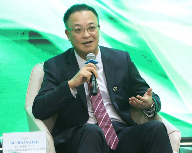 &Ocirc;ng B&ugrave;i Ho&agrave;ng Hải, Ph&oacute; Chủ tịch UBCKNN tại Toạ đ&agrave;m "Lực đẩy d&ograve;ng vốn mới" (Ảnh: B&aacute;o T&agrave;i ch&iacute;nh - Đầu tư) &nbsp;