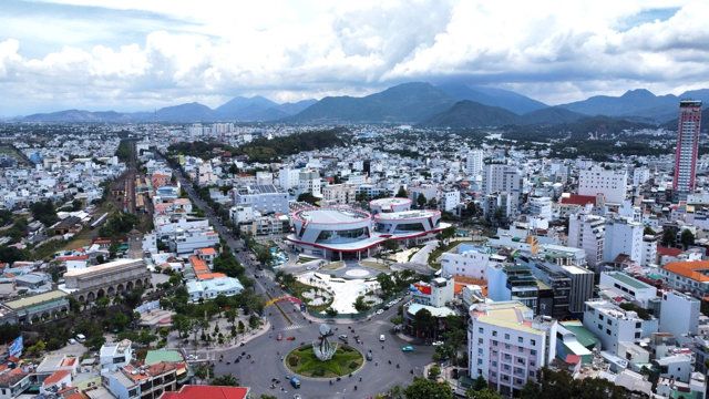 Ng&agrave;nh ng&acirc;n h&agrave;ng cam kết ưu ti&ecirc;n t&iacute;n dụng cho c&aacute;c dự &aacute;n động lực của Kh&aacute;nh H&ograve;a.