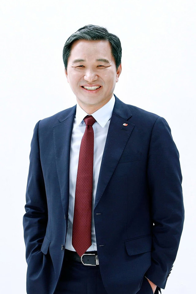 &Ocirc;ng Ko Tae Yeon - Chủ tịch KOCHAM