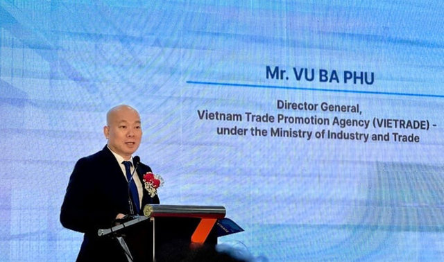 Ocirc;ng Vũ Baacute; Phuacute; - Cục trưởng, Cục Xuacute;c tiến Thương mại, Bộ Cocirc;ng thương