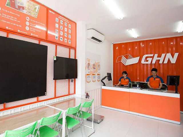 Giao hàng nhanh bị phạt 200 triệu đồng: Hé lộ danh tính và cơ cấu sở hữu - Ảnh 1